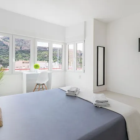 Casa Mila Sv19 2*