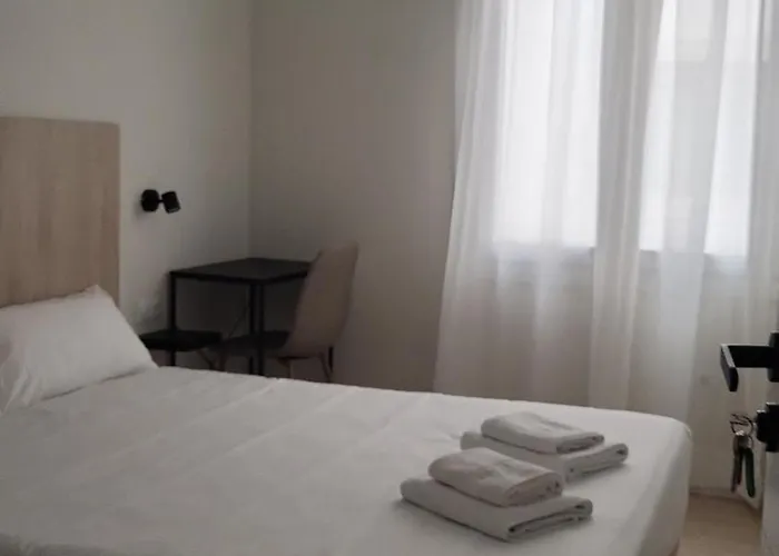Casa Mila Sv19 Guesthouse 招待所 2*
