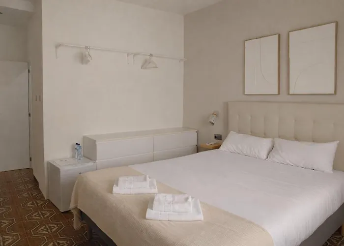 Casa Mila Sv19 Guesthouse 招待所 阿利坎特