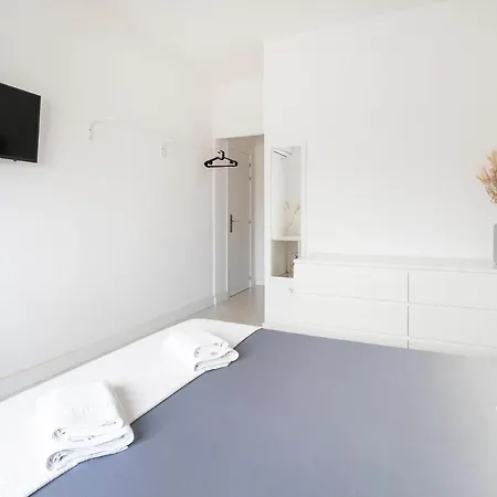 Casa Mila Sv19 Guest house 2*
